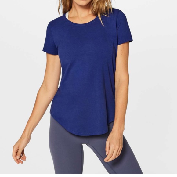 lululemon athletica Tops - NWT Lululemon Love Crew III Psychic Size 4